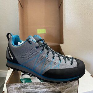 Scarpa Crux Air approach shoes (men's 8)